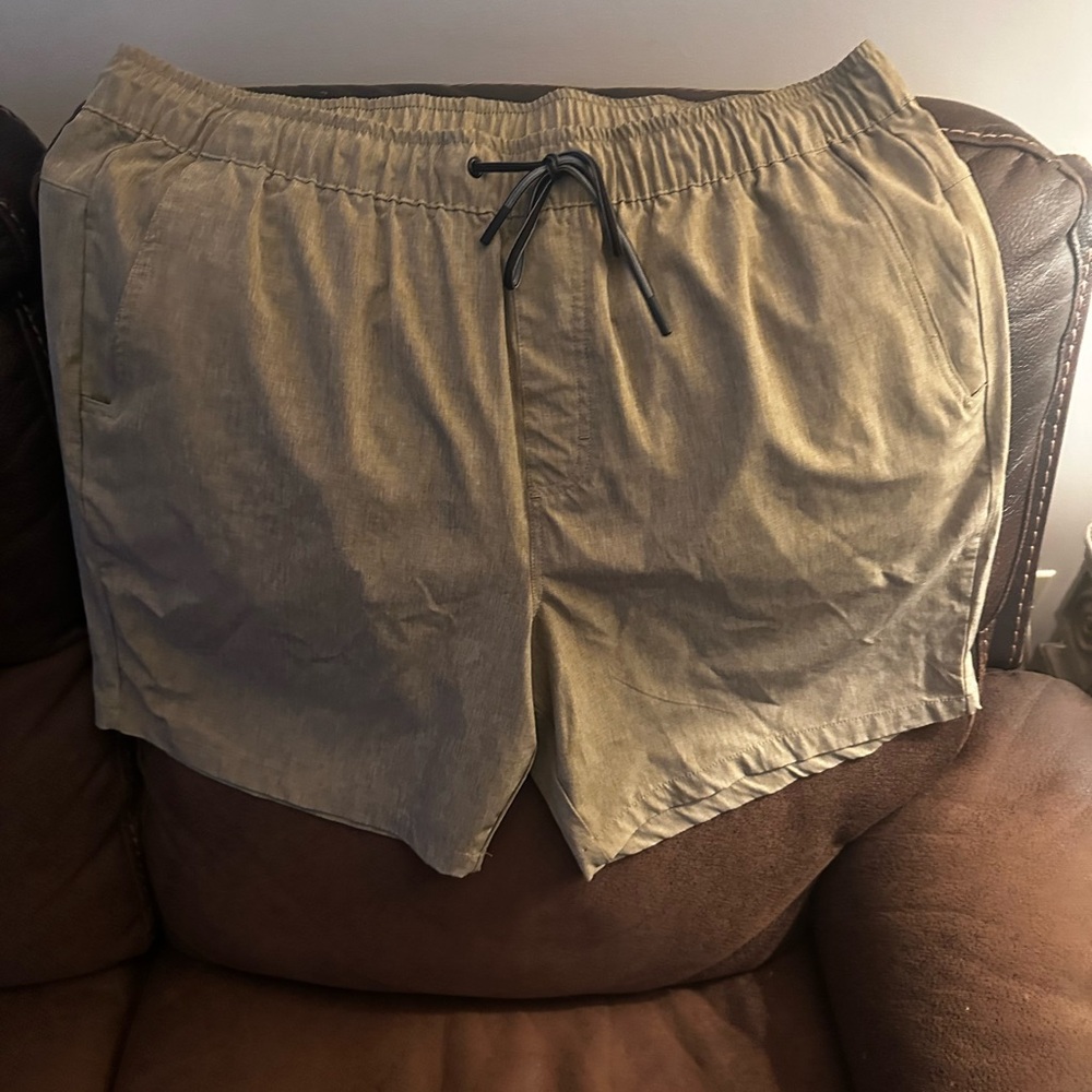 Eddie Bauer Men's Khaki Athletic Shorts